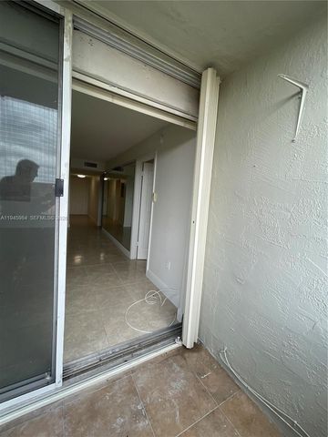 10090 NW 80th Ct 1304, Hialeah Gardens, FL 33016