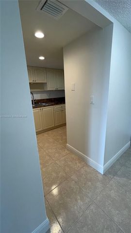 10090 NW 80th Ct 1304, Hialeah Gardens, FL 33016