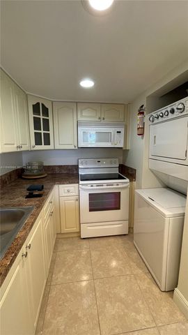 10090 NW 80th Ct 1304, Hialeah Gardens, FL 33016