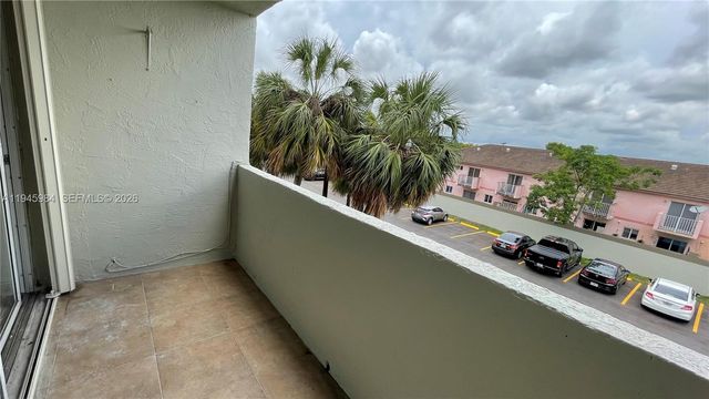 10090 NW 80th Ct 1304, Hialeah Gardens, FL 33016