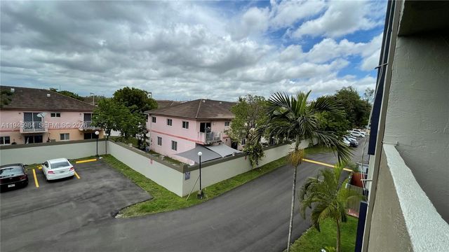 10090 NW 80th Ct 1304, Hialeah Gardens, FL 33016
