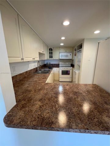 10090 NW 80th Ct 1304, Hialeah Gardens, FL 33016