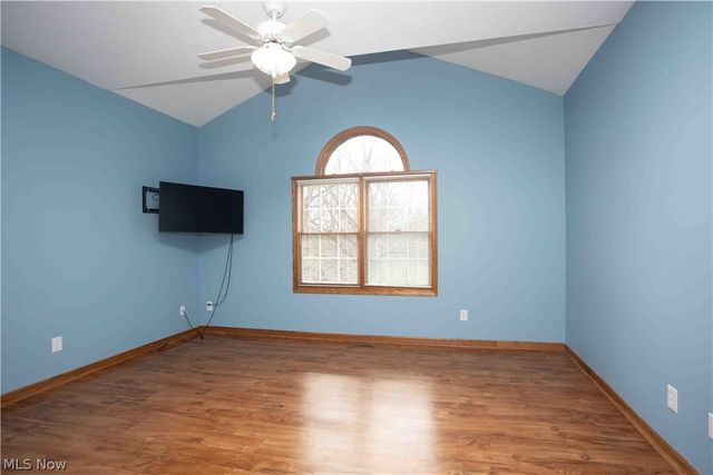 647 N Ridgecliff Street, Tallmadge, OH 44278