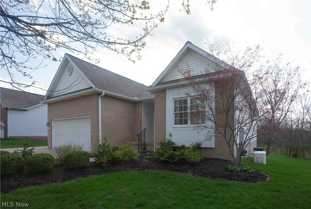 647 N Ridgecliff Street, Tallmadge, OH 44278
