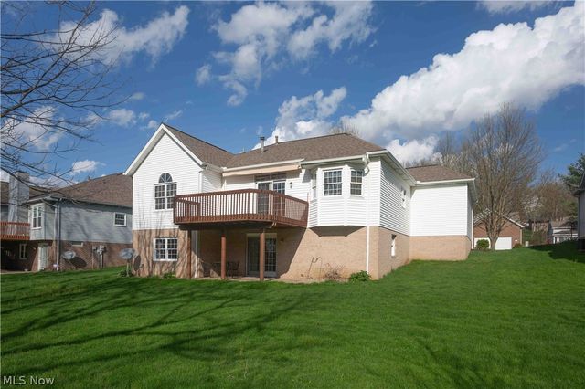 647 N Ridgecliff Street, Tallmadge, OH 44278
