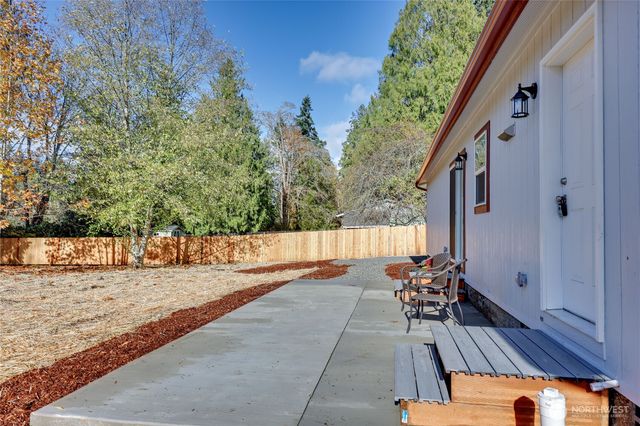 21381 Howard Avenue NE, Kingston, WA 98346