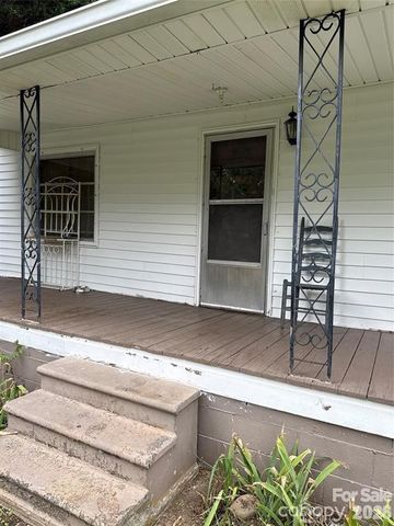 90 Tremont Street, Asheville, NC 28806