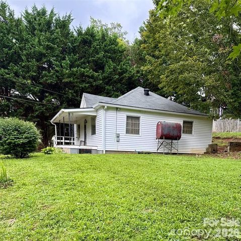 90 Tremont Street, Asheville, NC 28806