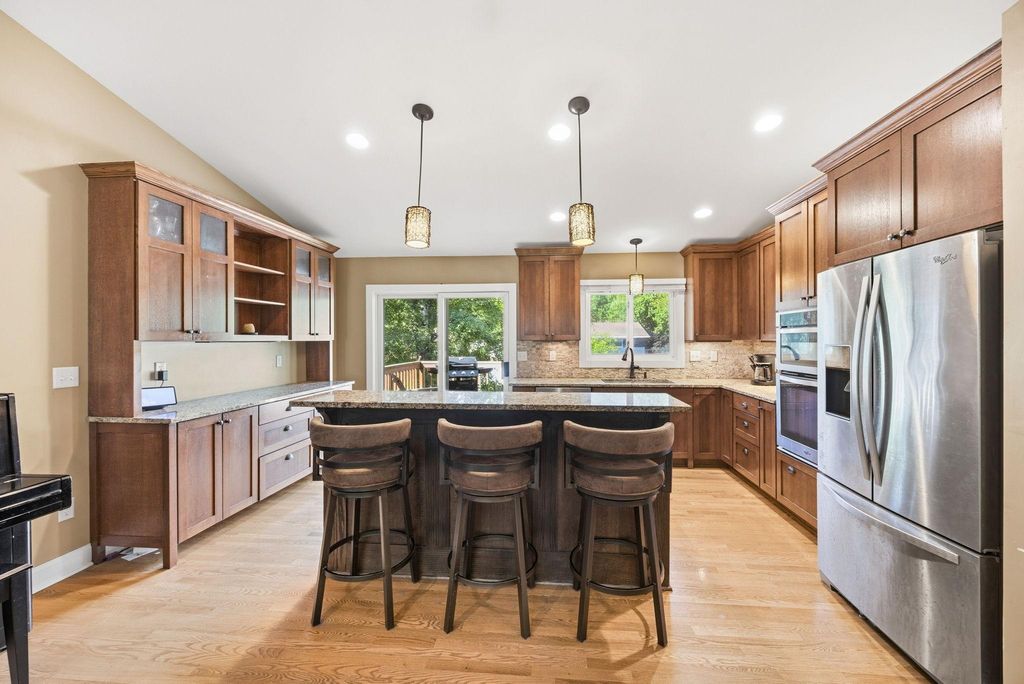 3261 Zane Avenue N, Crystal, MN 55422 — exterior