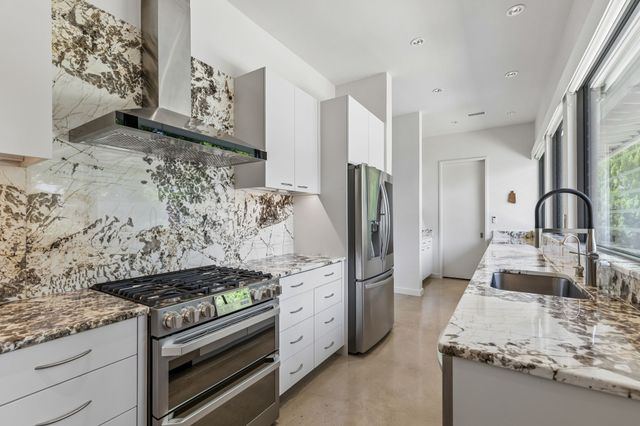 11057 Mandalay Drive, Dallas, TX 75228