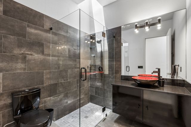 11057 Mandalay Drive, Dallas, TX 75228