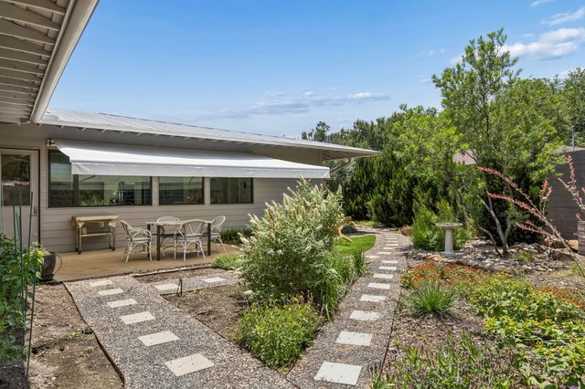 11057 Mandalay Drive, Dallas, TX 75228