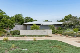 11057 Mandalay Drive, Dallas, TX 75228