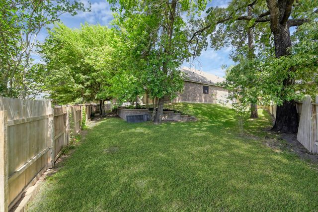 2420 Winter Trail Drive, Conroe, TX 77304