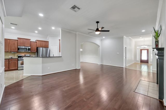 2420 Winter Trail Drive, Conroe, TX 77304