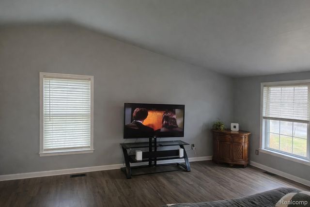 6007 Huff Street, Westland, MI 48185