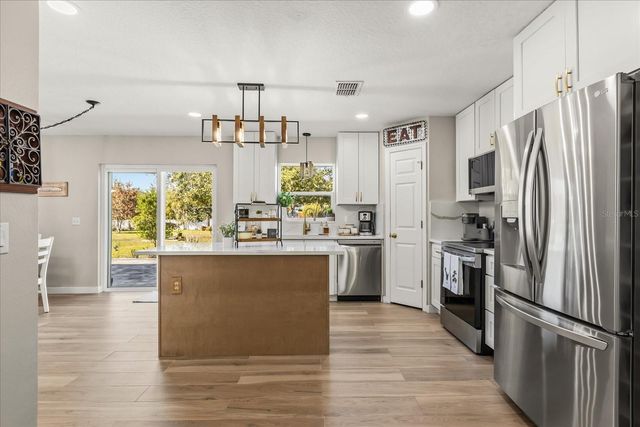 7554 LAKE ANDREA CIRCLE, Mount Dora, FL 32757