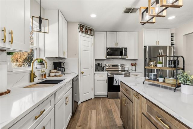 7554 LAKE ANDREA CIRCLE, Mount Dora, FL 32757