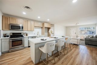 3114 Scarlet Oak Avenue, Las Vegas, NV 89104