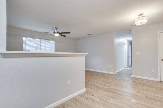 2616 Bomar Avenue 2618, Fort Worth, TX 76103