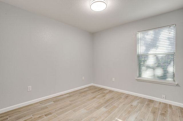 2616 Bomar Avenue 2618, Fort Worth, TX 76103