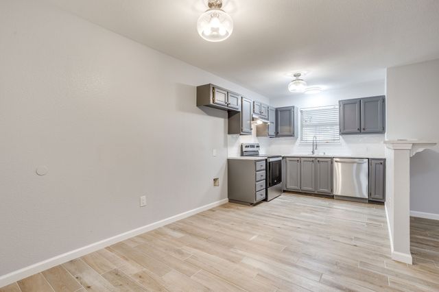2616 Bomar Avenue 2618, Fort Worth, TX 76103