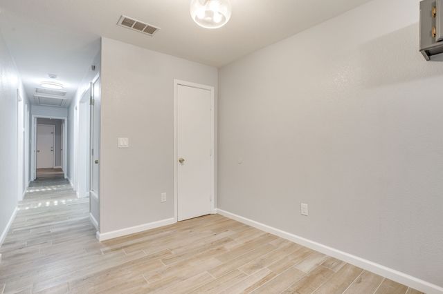 2616 Bomar Avenue 2618, Fort Worth, TX 76103