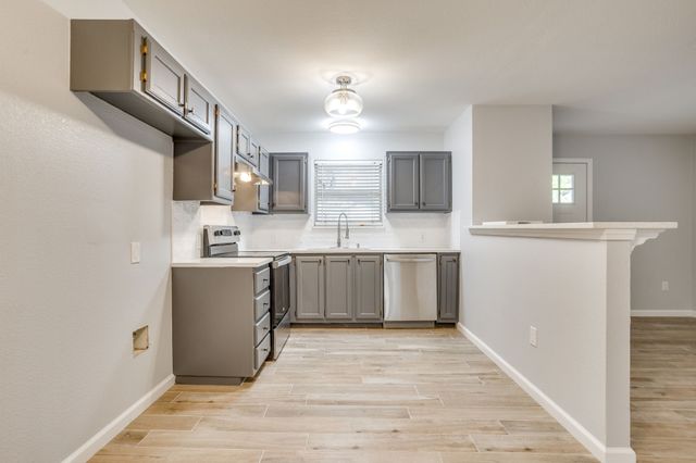 2616 Bomar Avenue 2618, Fort Worth, TX 76103