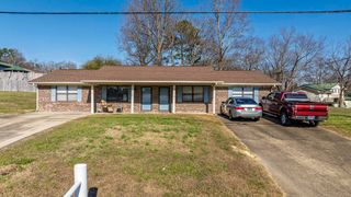 2401/2403 Rodney Drive SE, Cleveland, TN 37323