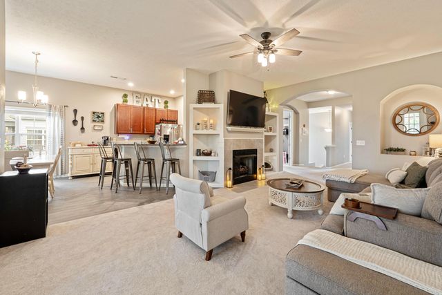 687 Wintergreen Way, Lewis Center, OH 43035