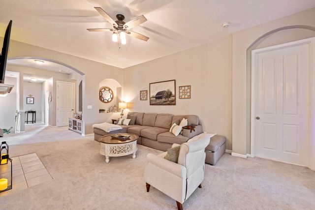 687 Wintergreen Way, Lewis Center, OH 43035