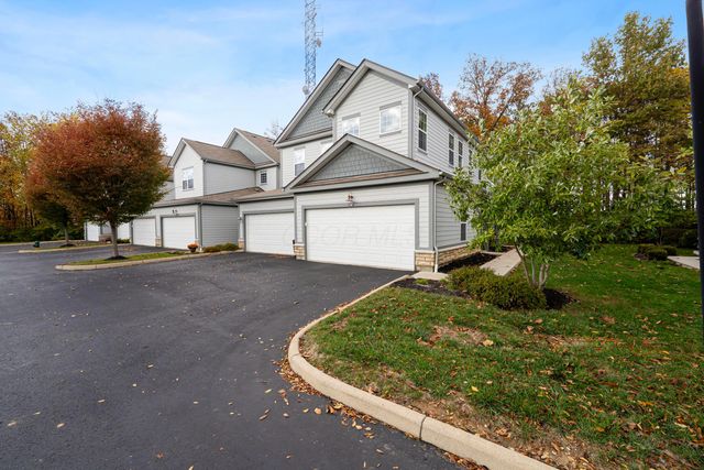 687 Wintergreen Way, Lewis Center, OH 43035