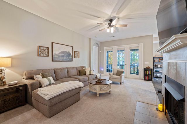 687 Wintergreen Way, Lewis Center, OH 43035