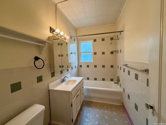 311 E Rosewood, San Antonio, TX 78212