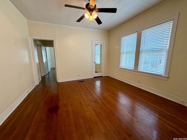 311 E Rosewood, San Antonio, TX 78212