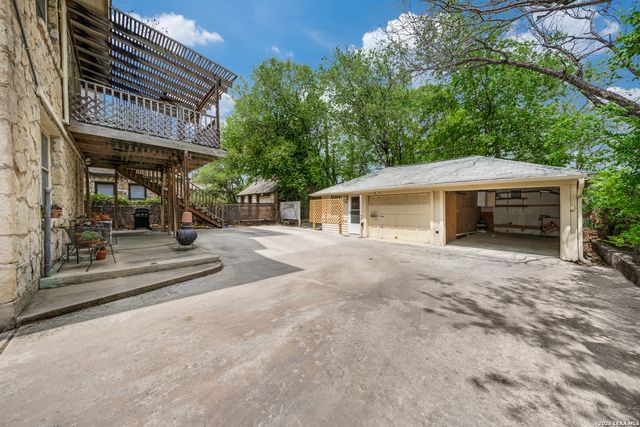 311 E Rosewood, San Antonio, TX 78212