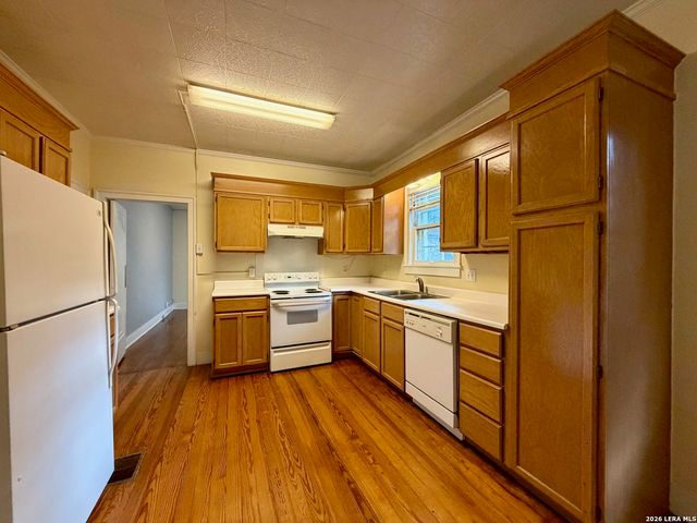 311 E Rosewood, San Antonio, TX 78212