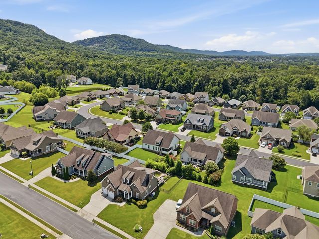 8498 Deer Run Circle, Ooltewah, TN 37363