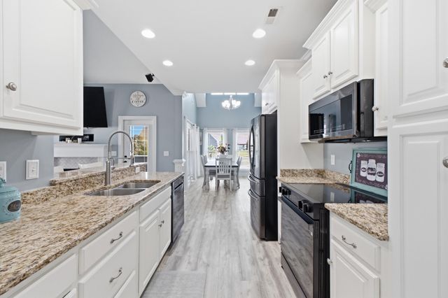 8498 Deer Run Circle, Ooltewah, TN 37363