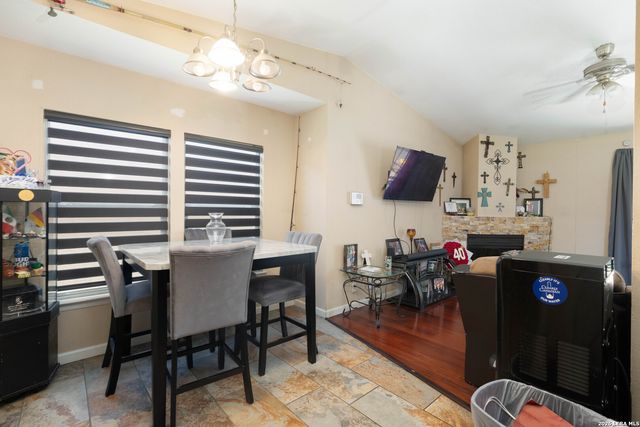 6227 Valley Queen, San Antonio, TX 78250