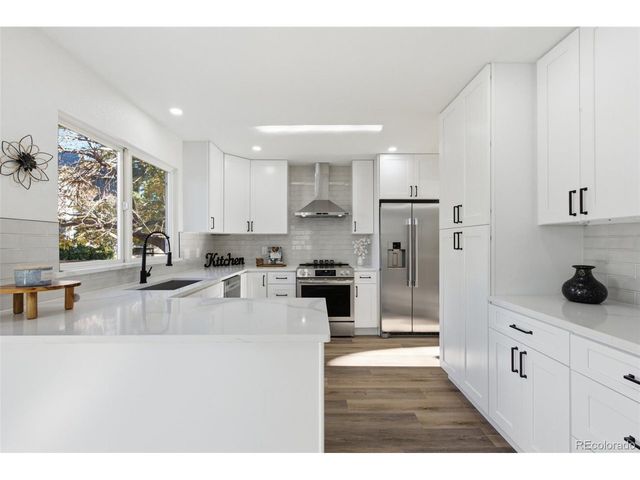 1715 Hermosa Dr, Highlands Ranch, CO 80126