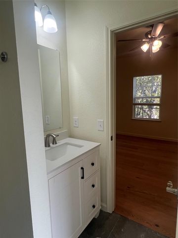 5404 Martin Ave A, Austin, TX 78751