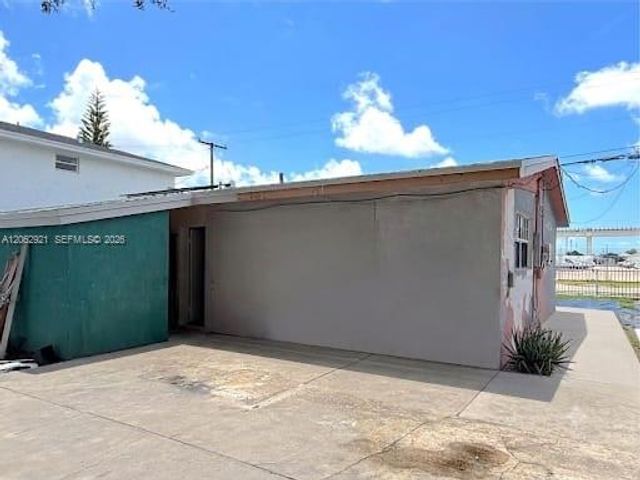 2991 NW 43rd Terrace, Miami, FL 33142