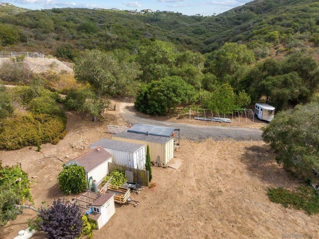 8952 Detwiler Rd, Escondido, CA 92029