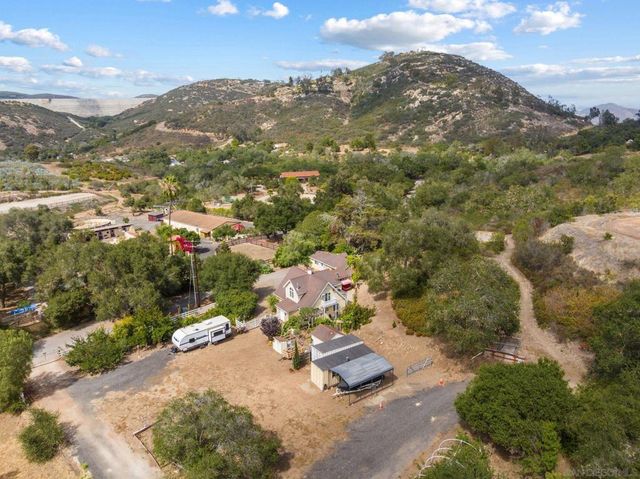 8952 Detwiler Rd, Escondido, CA 92029