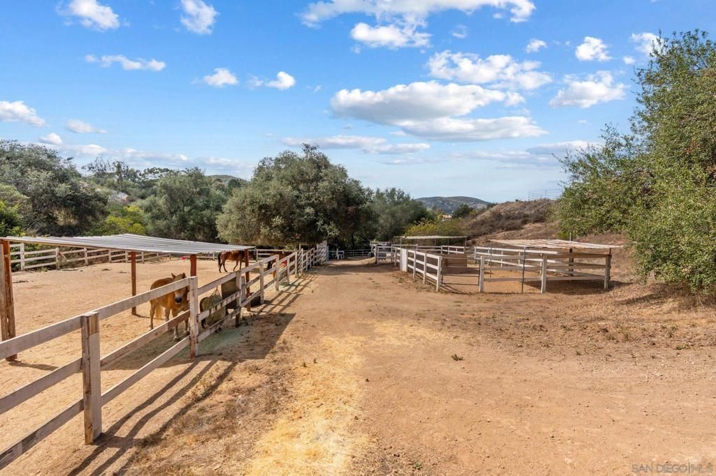 8952 Detwiler Rd, Escondido, CA 92029 — photo 5