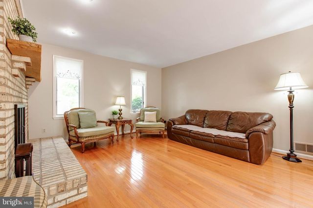 5519 WOODBINE RD, Woodbine, MD 21797