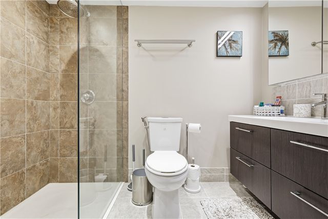 4019 Silver Palm Drive 8, Vero Beach, FL 32963