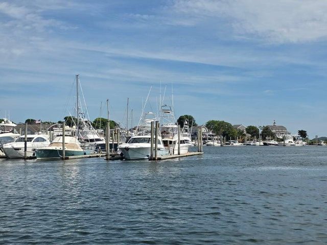 110 School Street E104, Hyannis, MA 02601