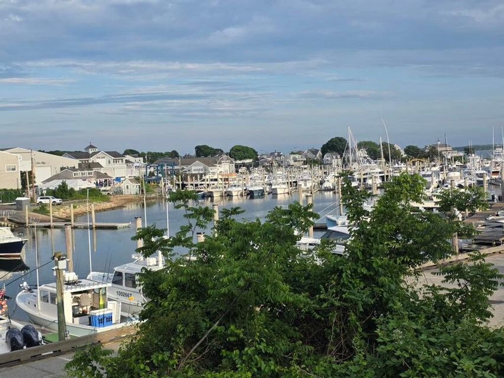 110 School Street E104, Hyannis, MA 02601
